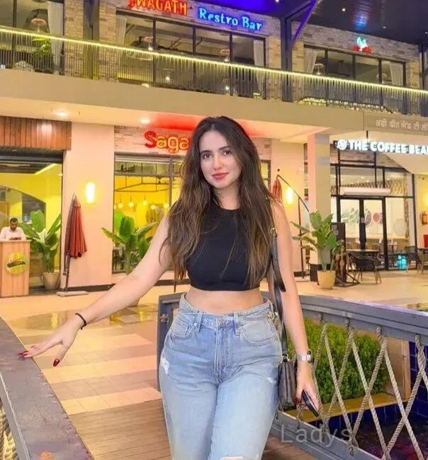Do you want to enjoy an erotic escort service with massage at your hotel in Madurai