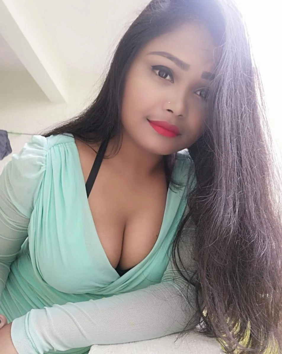 Want Jorbagh modern escorts female as travelling partner or just for dating